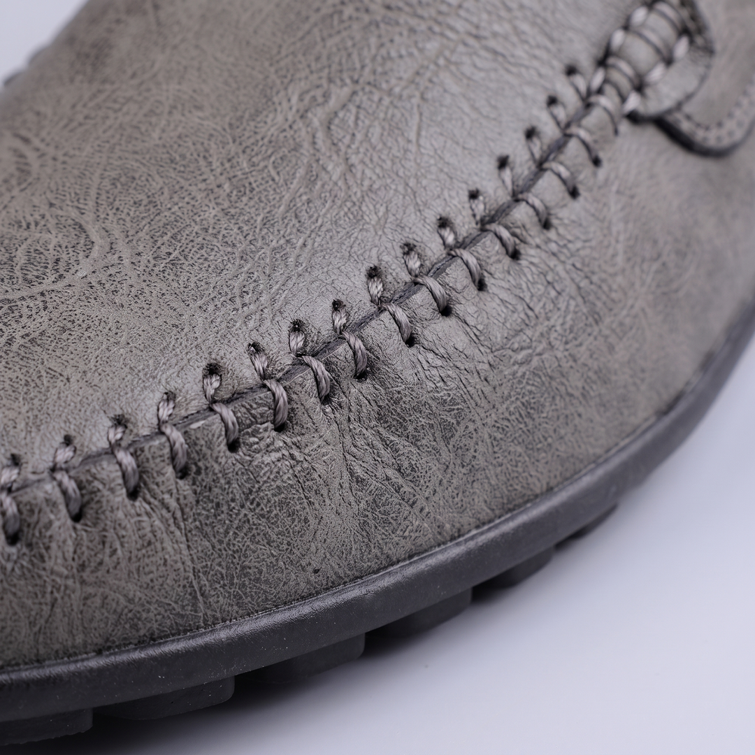 LEATHER MOCCASION