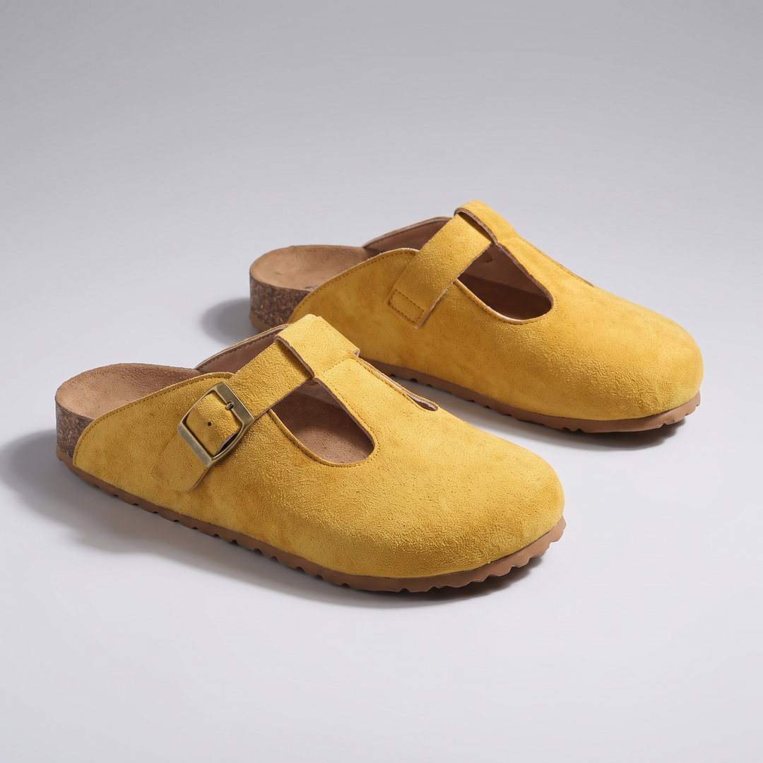 CLARA STREAMLINED COMFORT CLOGS
