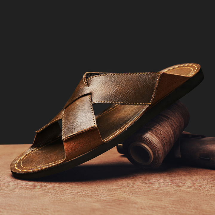 LUCA LEATHER SLIDES